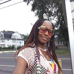 Meet your Posher, Nadine